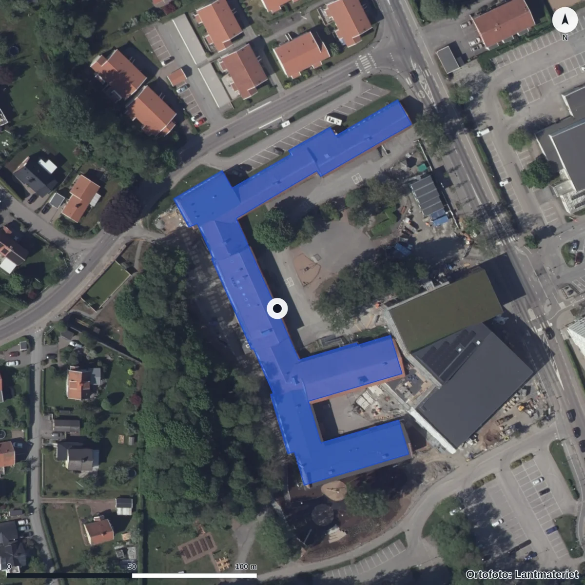 Flygbild över Torpskolan, ortofoto från Lantmäteriet