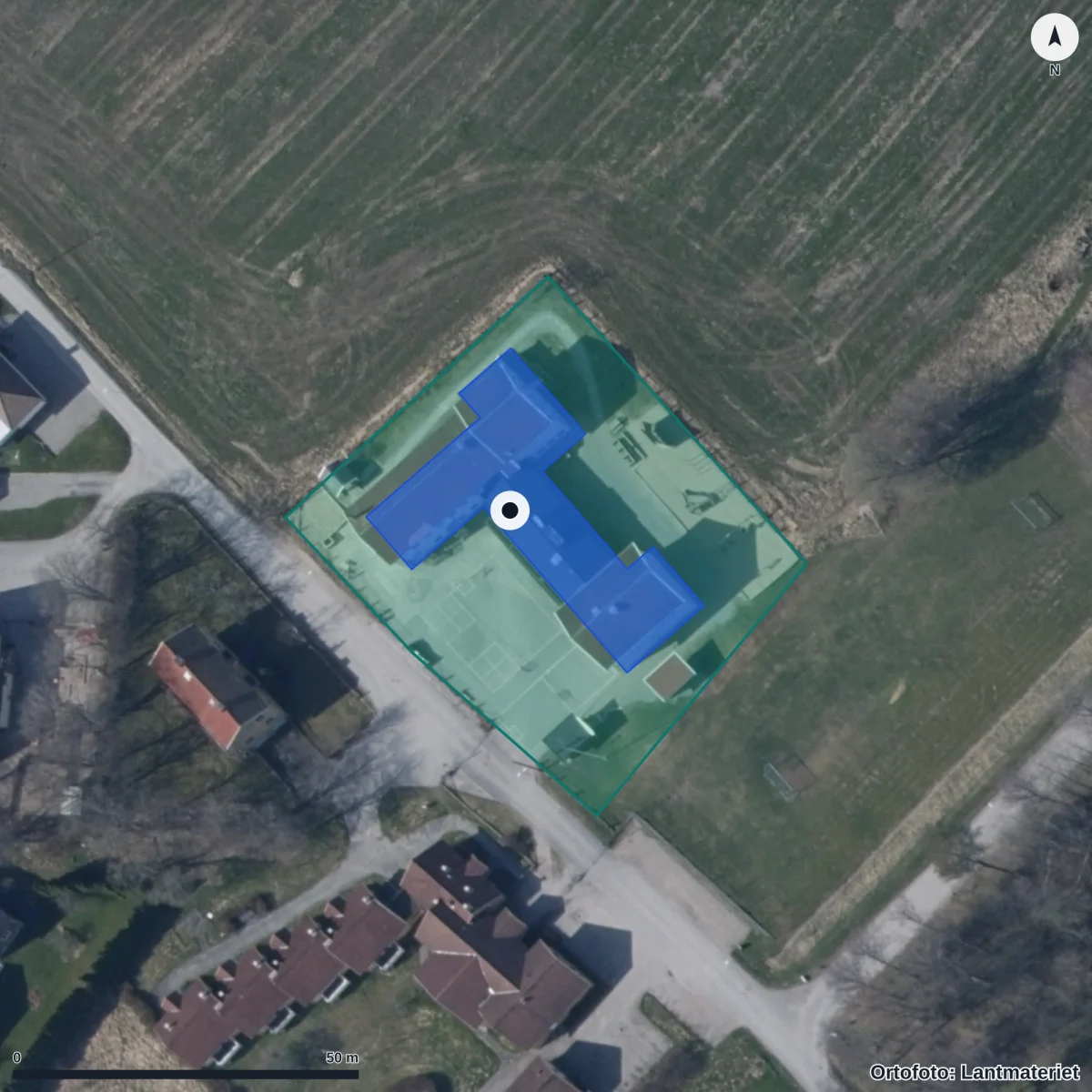 Aerial view of Lurs skola, orthophoto from Lantmäteriet