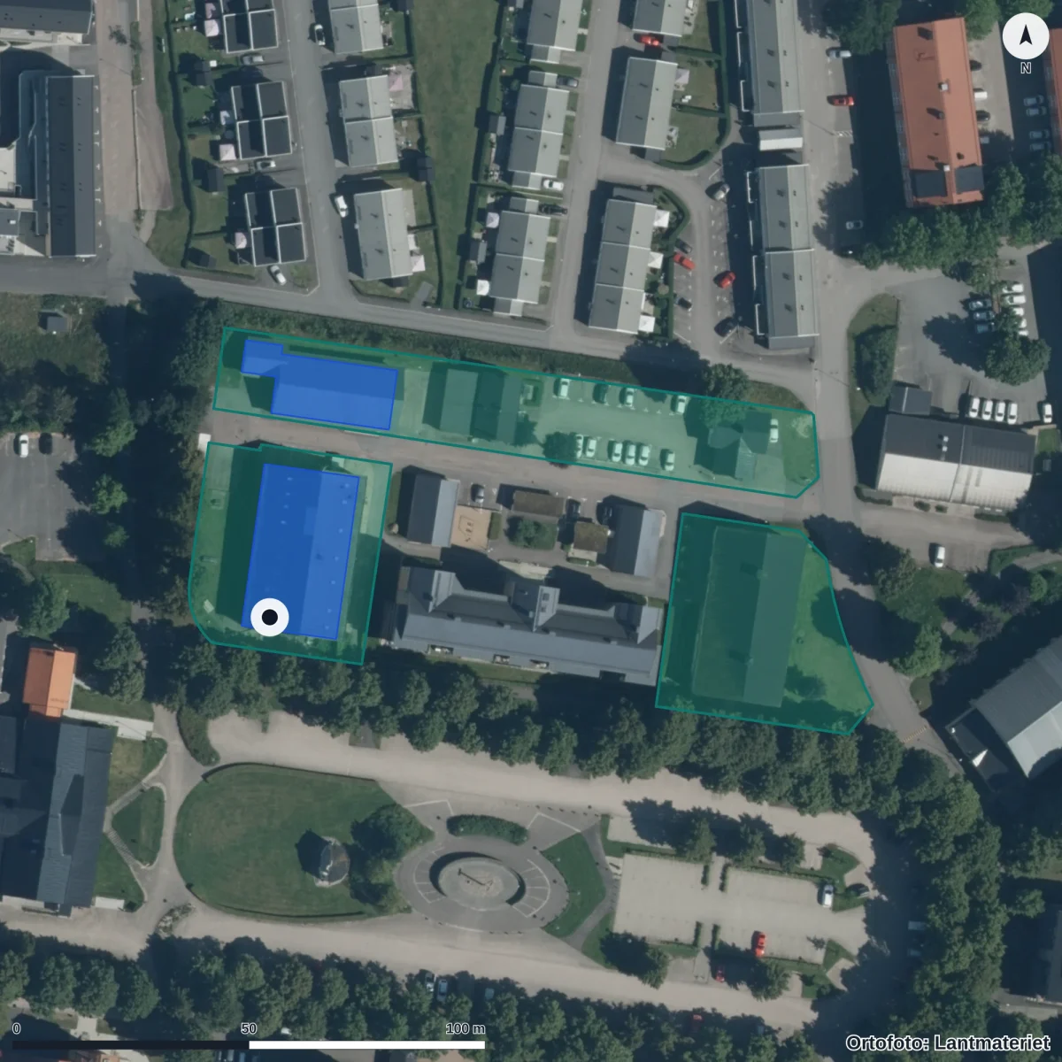 Flygbild över Komvux Sfi Hässleholms kommun, ortofoto från Lantmäteriet