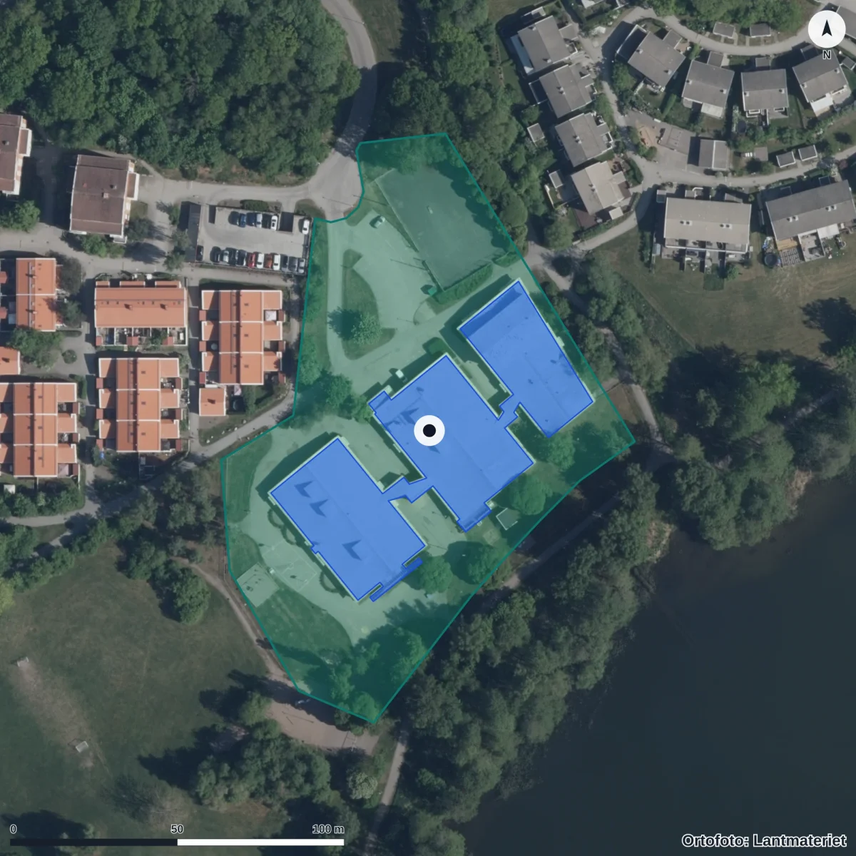 Flygbild över Viljaskolan Sollentuna, ortofoto från Lantmäteriet