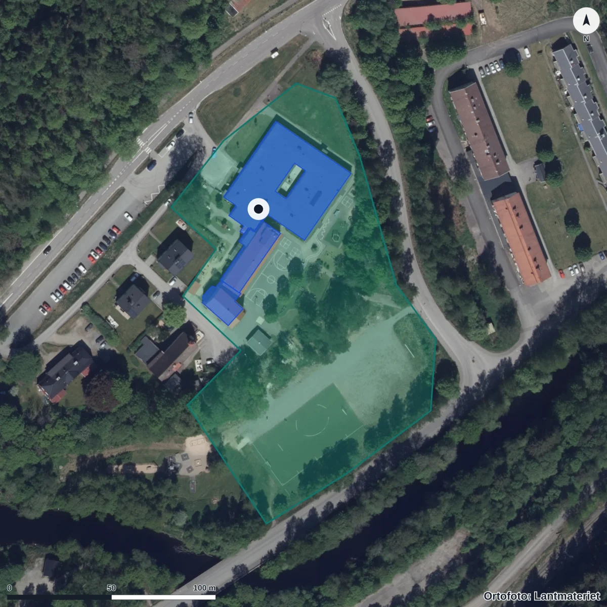 Flygbild över Svaneholmskolan, ortofoto från Lantmäteriet