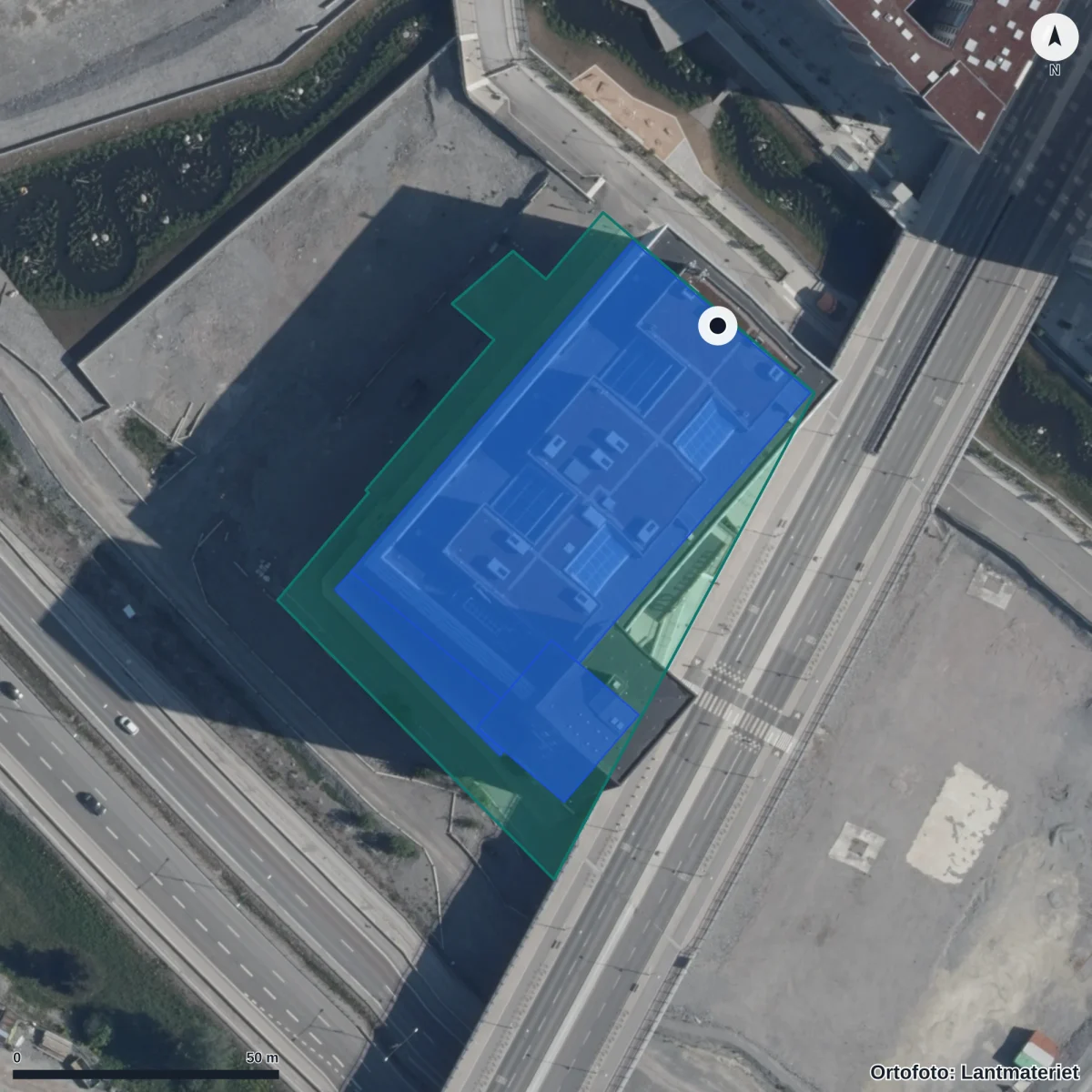 Flygbild över Järfälla gymnasium, ortofoto från Lantmäteriet