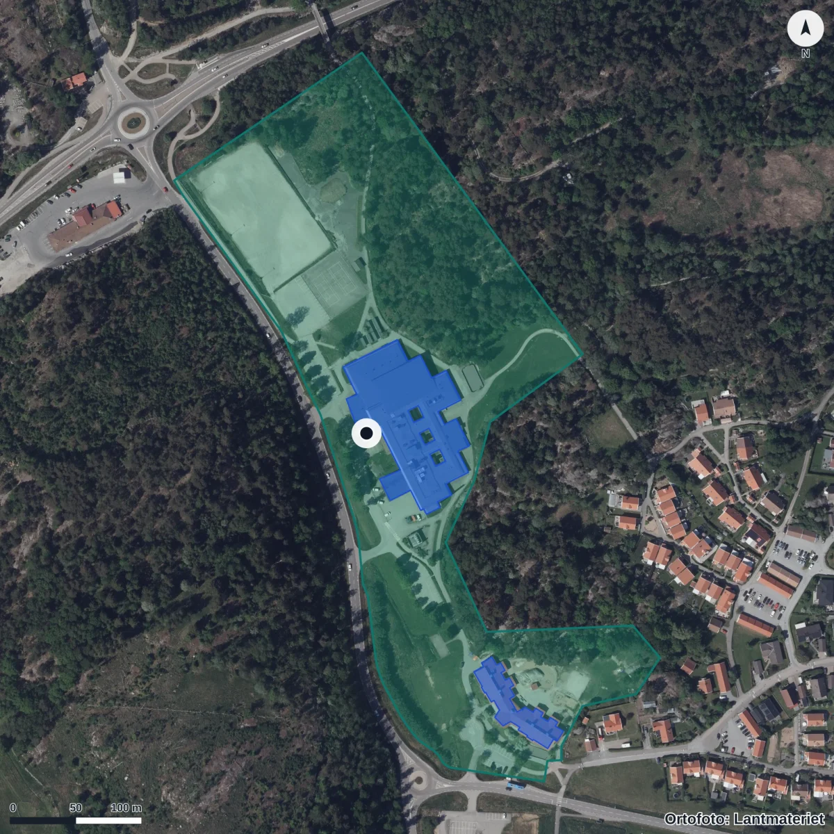 Aerial view of Häggvallskolan, orthophoto from Lantmäteriet