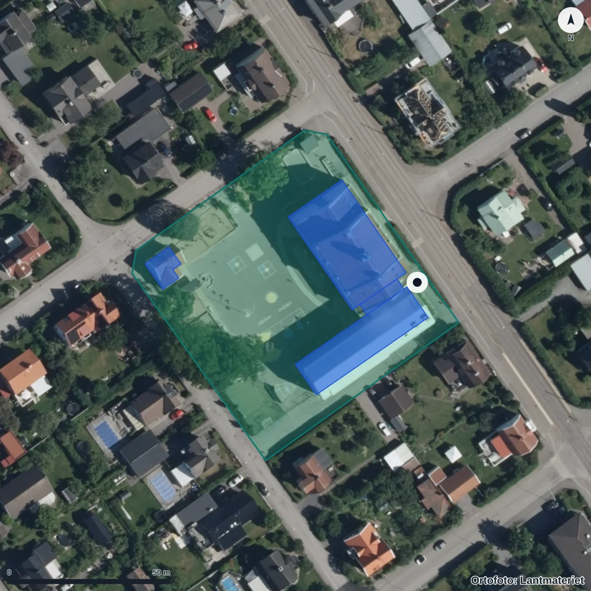 Flygbild över Karlshovskolan, ortofoto från Lantmäteriet