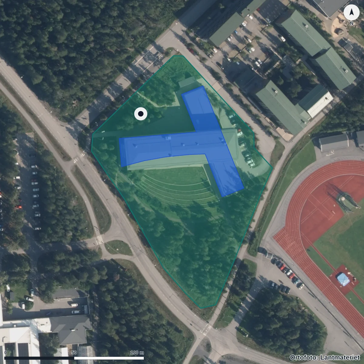 Flygbild över Minervaskolan i Umeå AB, ortofoto från Lantmäteriet