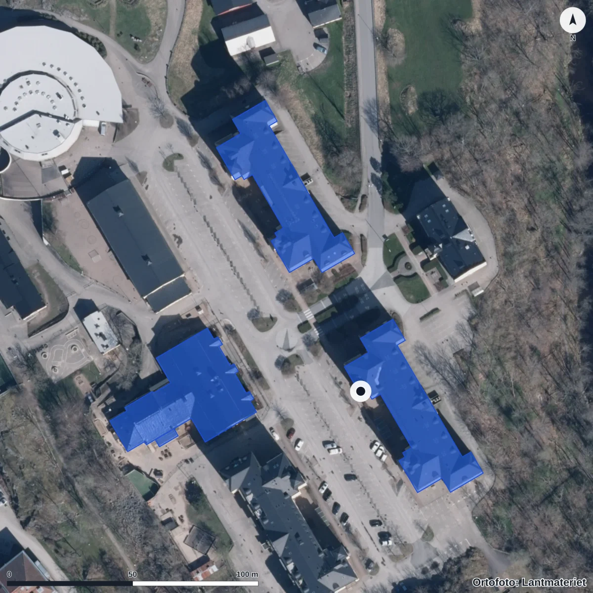 Flygbild över Uddevalla Vuxenutbildning, ortofoto från Lantmäteriet