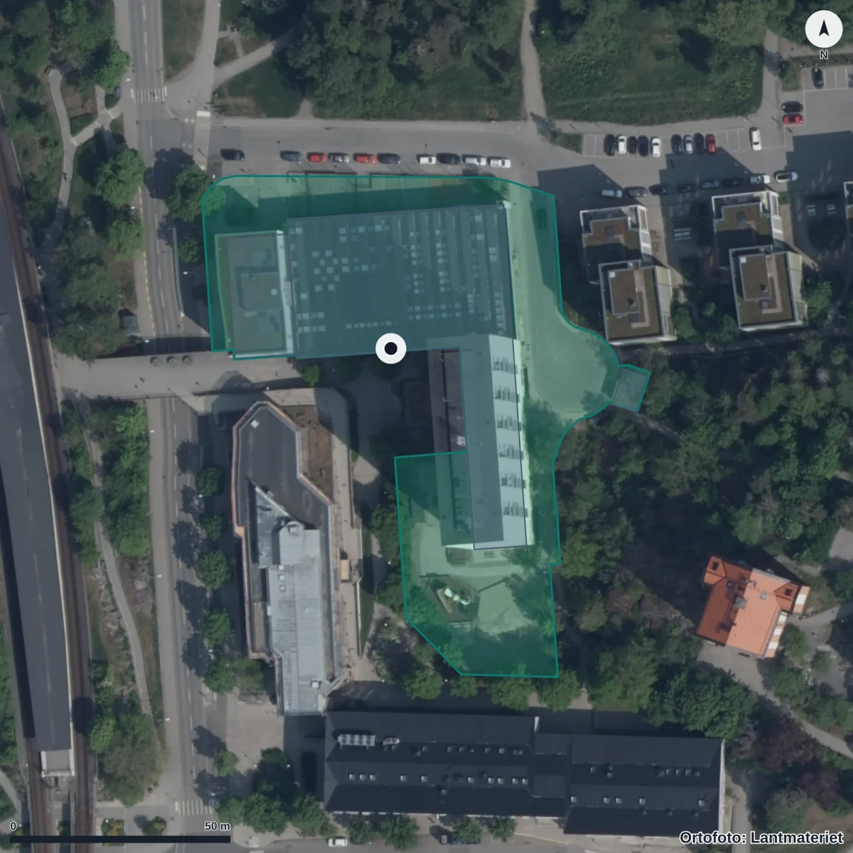 Flygbild över Kulturskolan Raketen, ortofoto från Lantmäteriet
