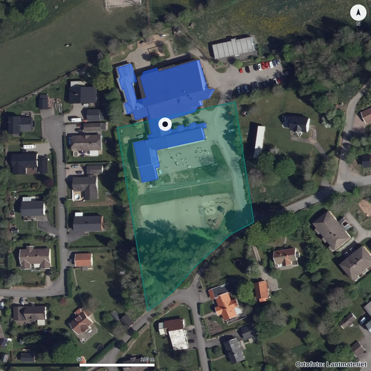 Aerial view of Äsperedskolan, orthophoto from Lantmäteriet