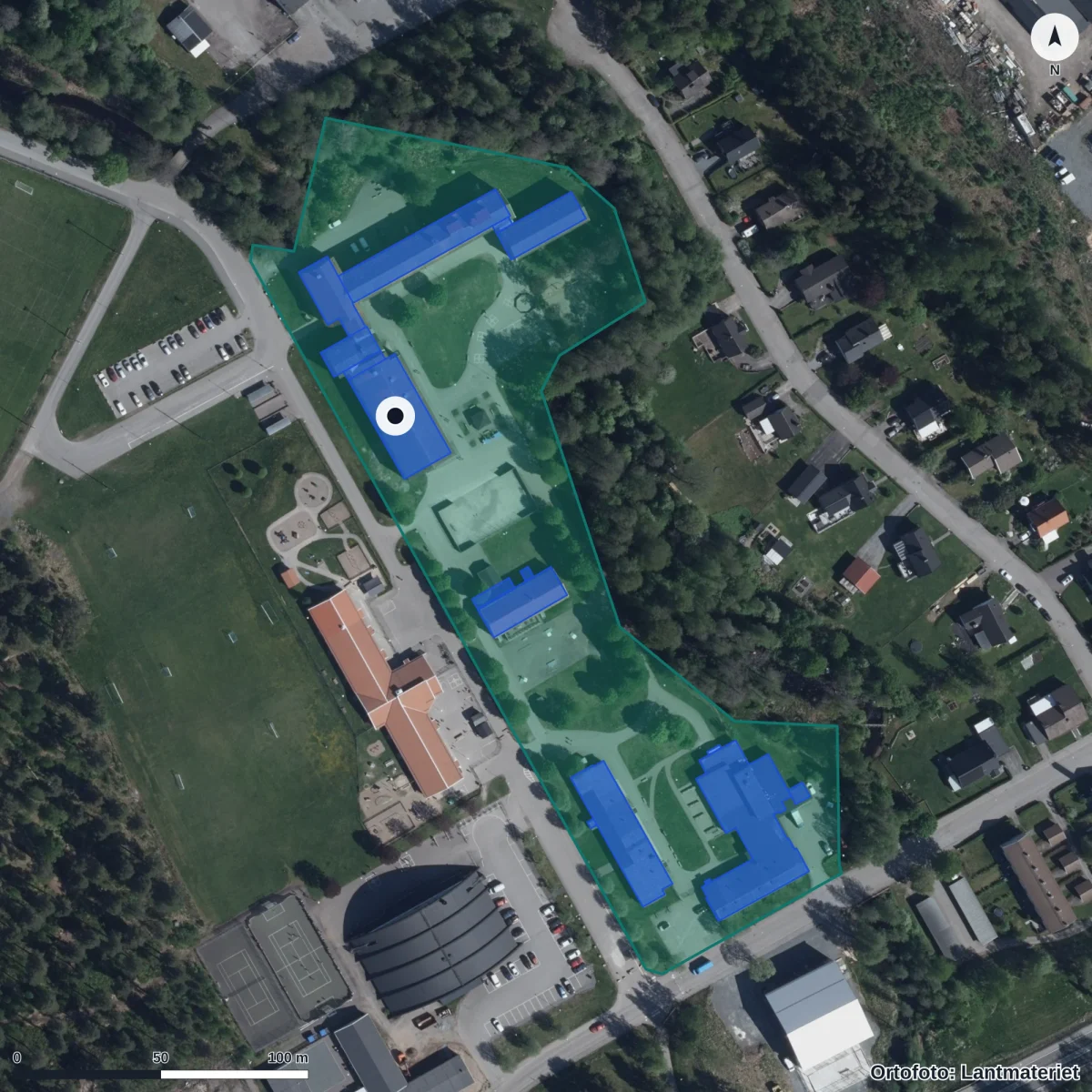 Flygbild över Centralskolan, ortofoto från Lantmäteriet