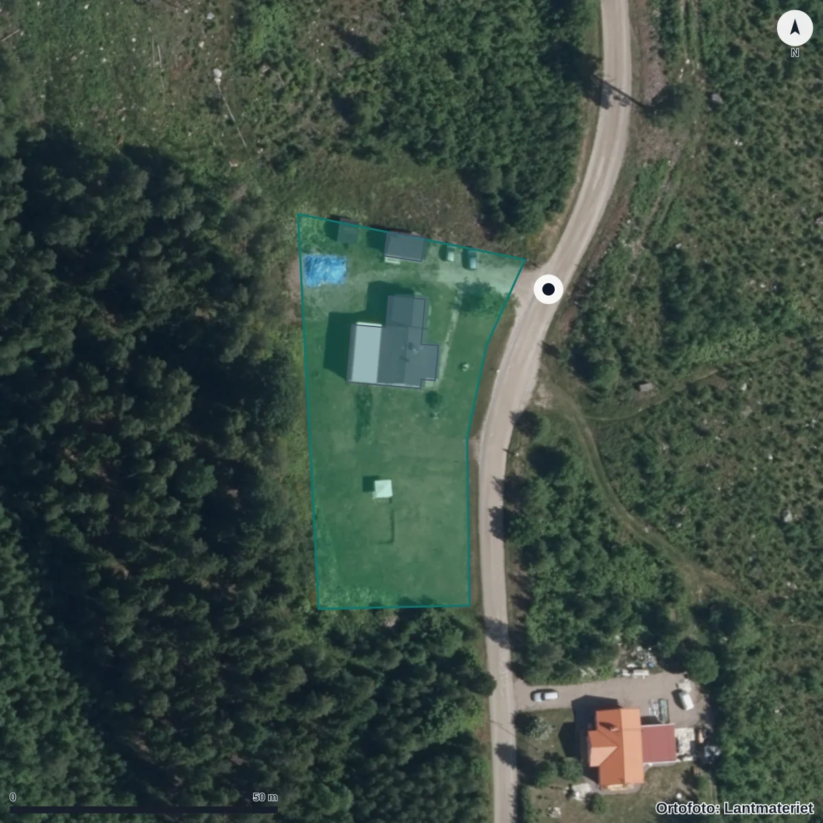 Flygbild över Marmorbyns skola, ortofoto från Lantmäteriet