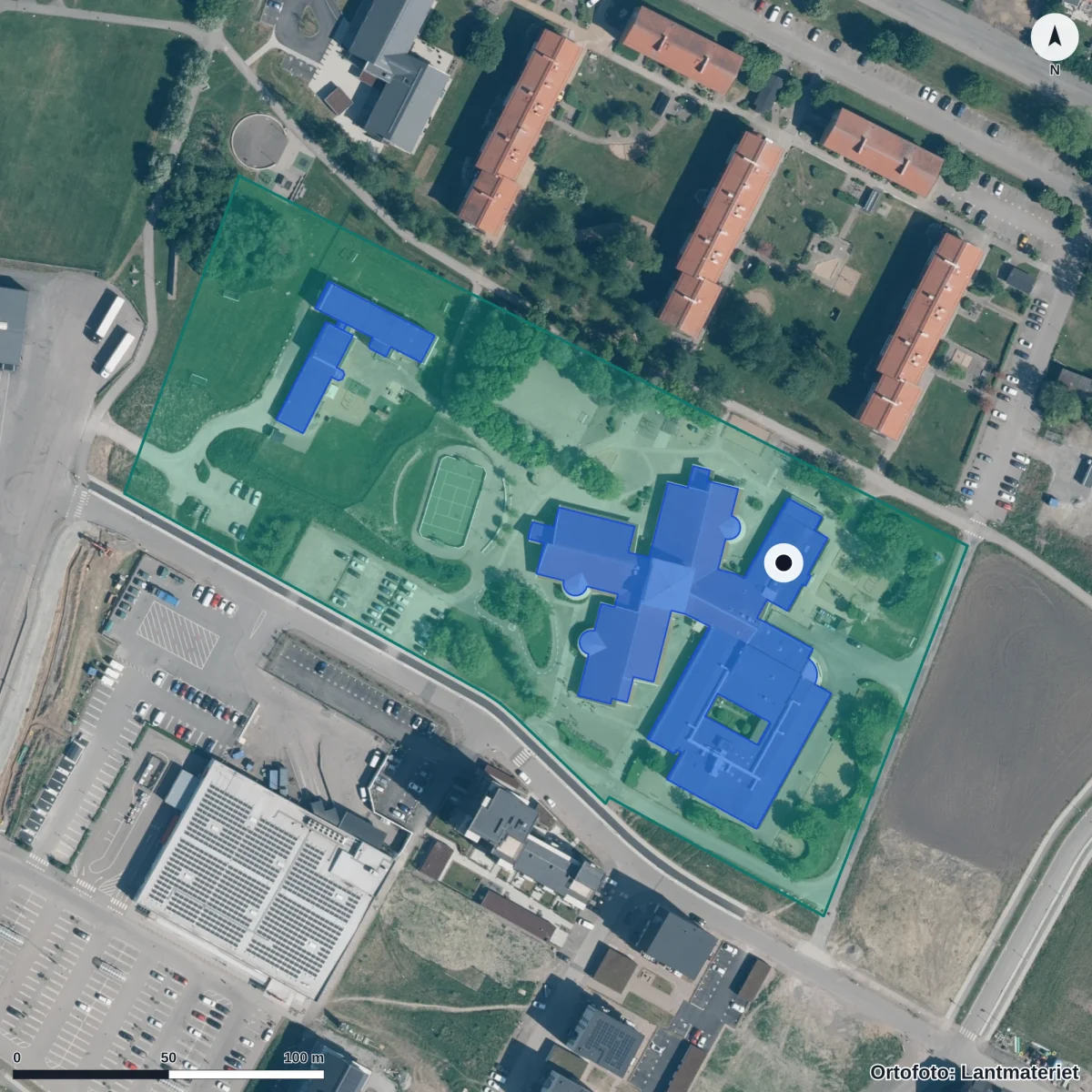 Flygbild över Tornlyckeskolan, ortofoto från Lantmäteriet