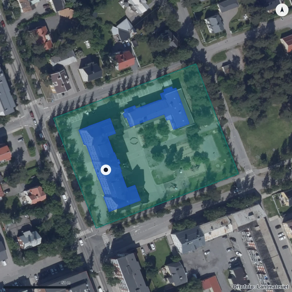 Flygbild över Östra skolan, ortofoto från Lantmäteriet