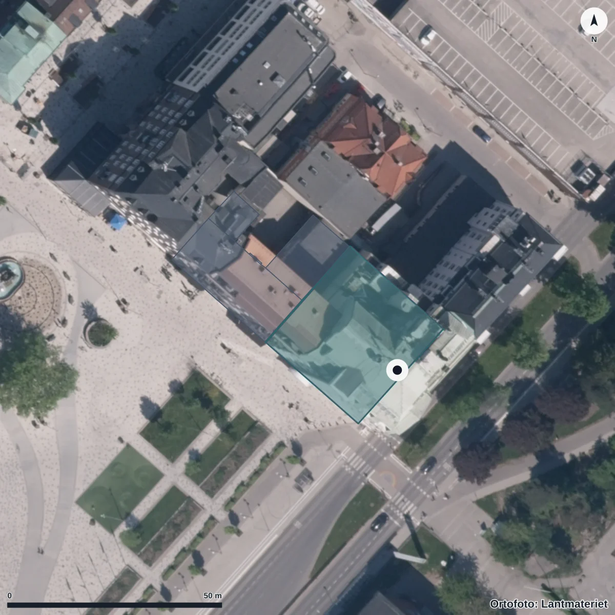 Aerial view of Drottning Blankas Gymnasieskola Trollhättan, orthophoto from Lantmäteriet