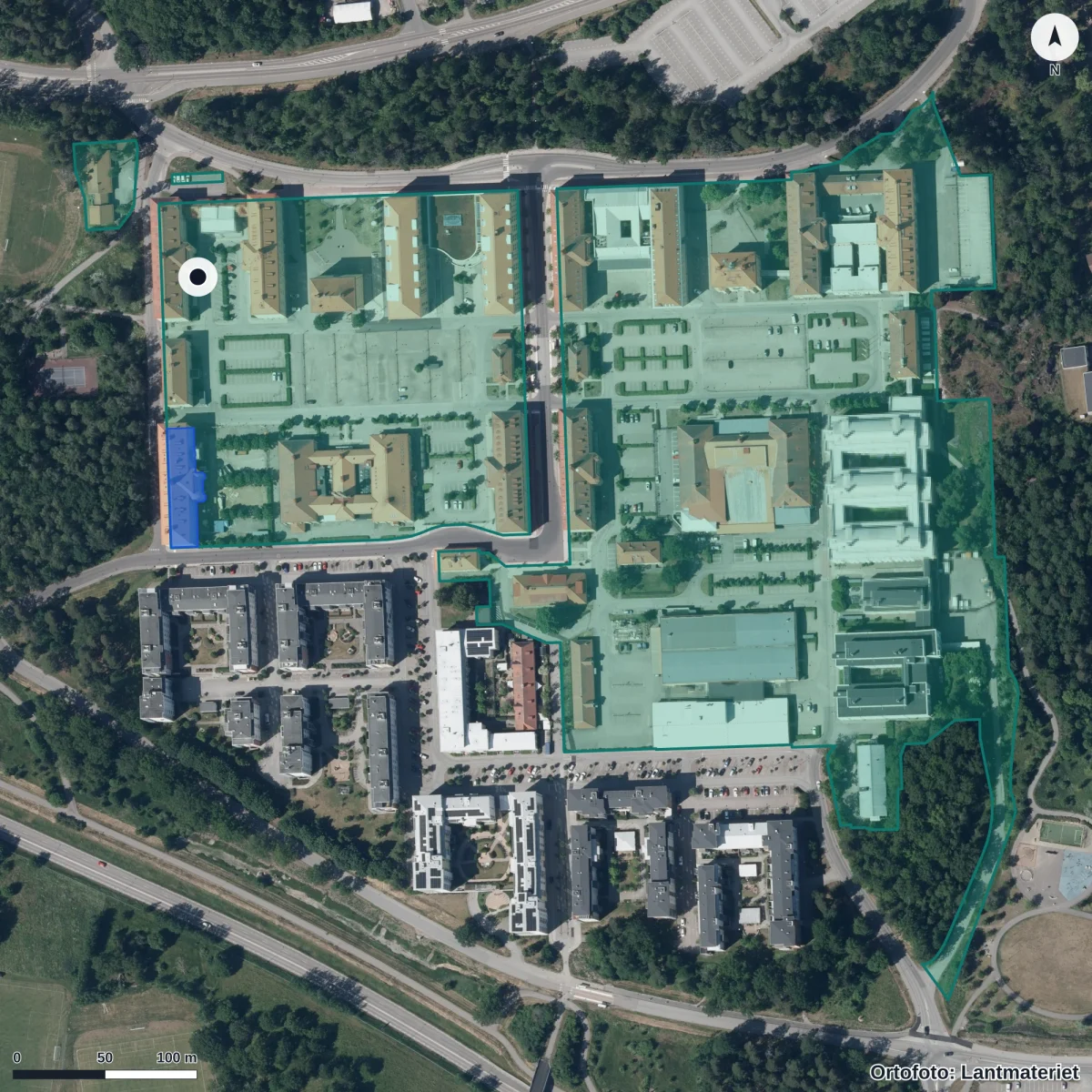 Flygbild över Resursskolorna, ortofoto från Lantmäteriet