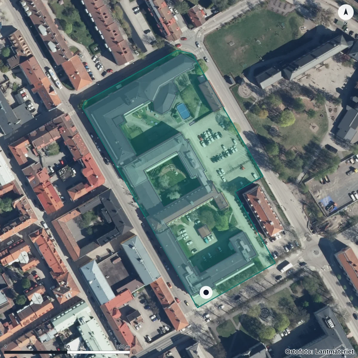 Flygbild över Falu Frigymnasium, ortofoto från Lantmäteriet