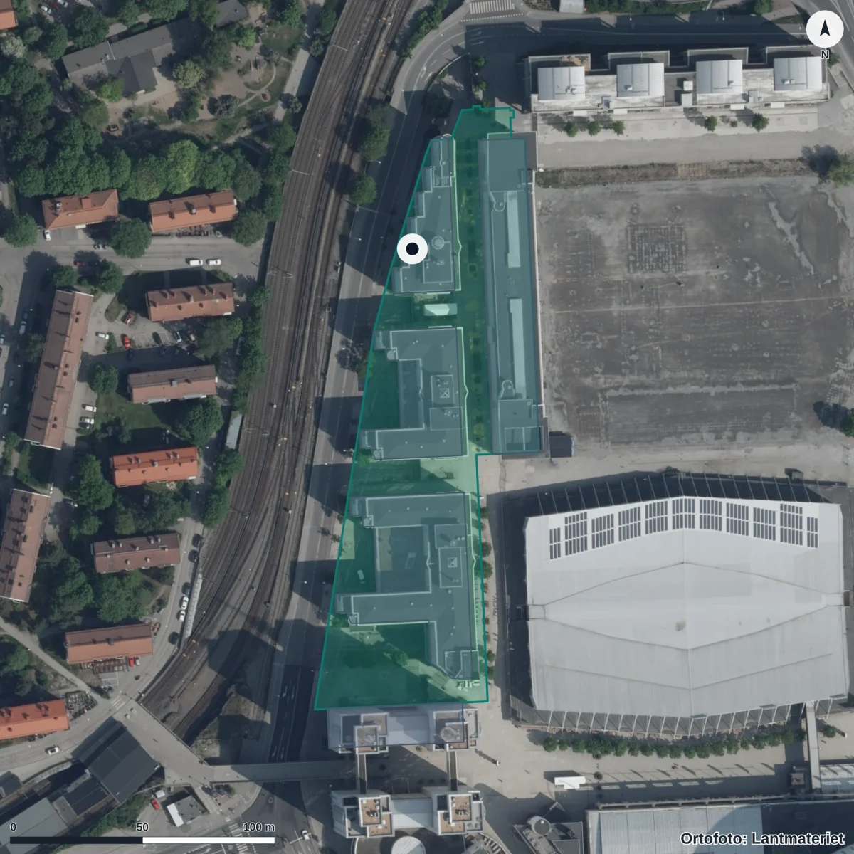 Flygbild över Kunskapsgymnasiet Stockholm, ortofoto från Lantmäteriet