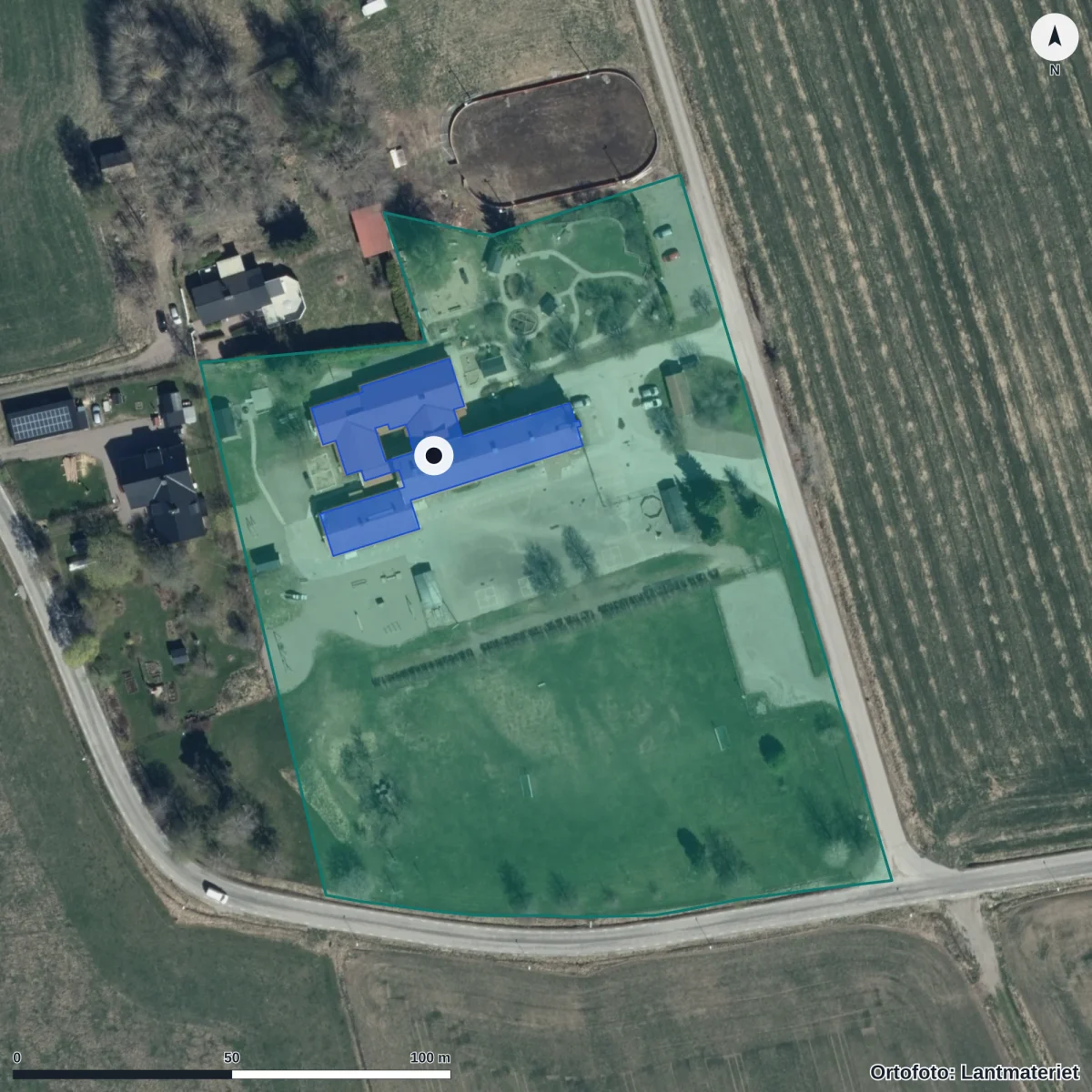 Flygbild över Kilbo skola, ortofoto från Lantmäteriet