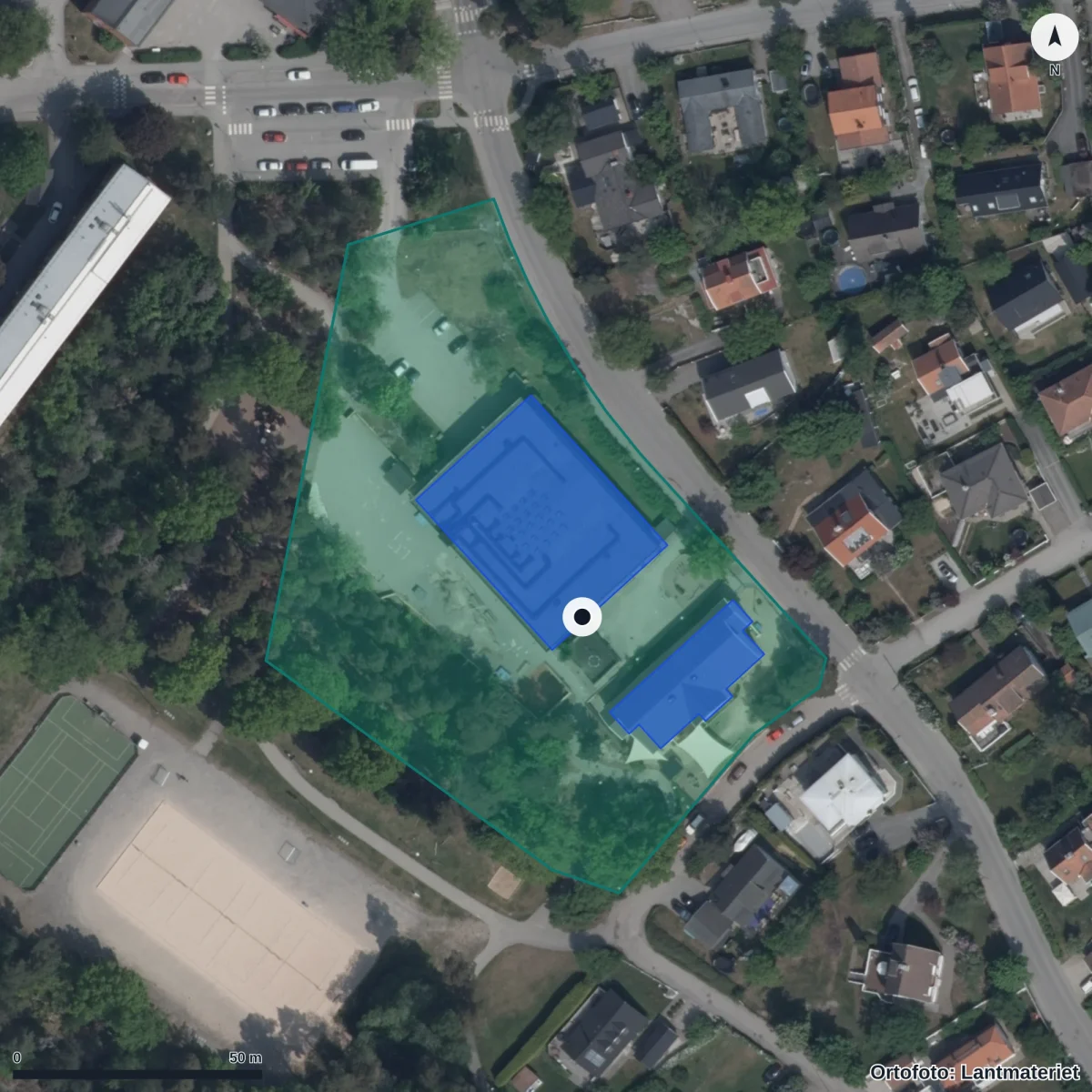 Aerial view of Ljungbackens skola, orthophoto from Lantmäteriet