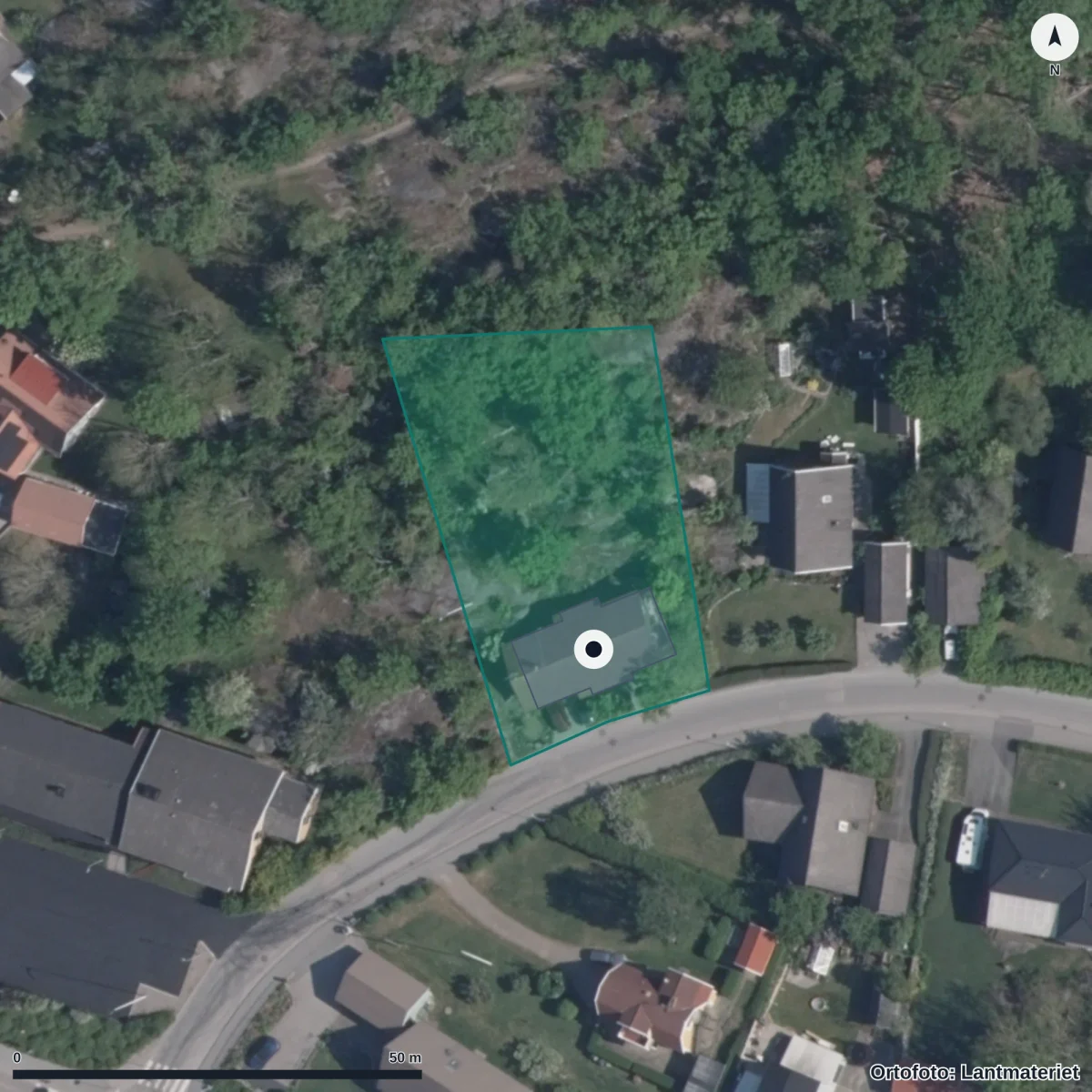 Flygbild över Östra Torpskolan, ortofoto från Lantmäteriet