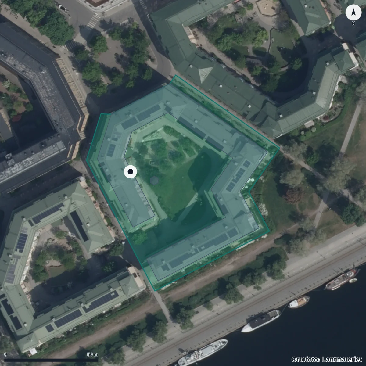 Aerial view of Vintertullsskolan, orthophoto from Lantmäteriet