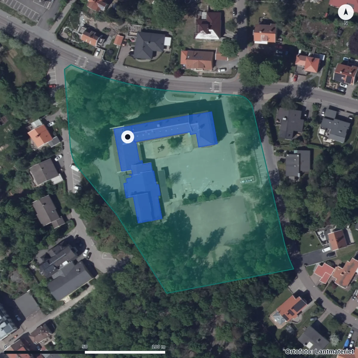 Flygbild över Fontinskolan, ortofoto från Lantmäteriet