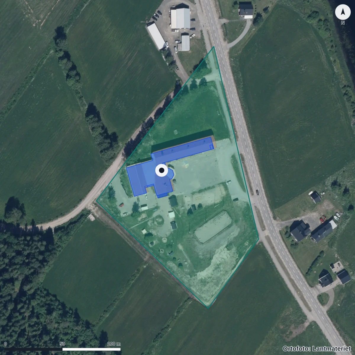 Flygbild över Norrflärkeskolan, ortofoto från Lantmäteriet