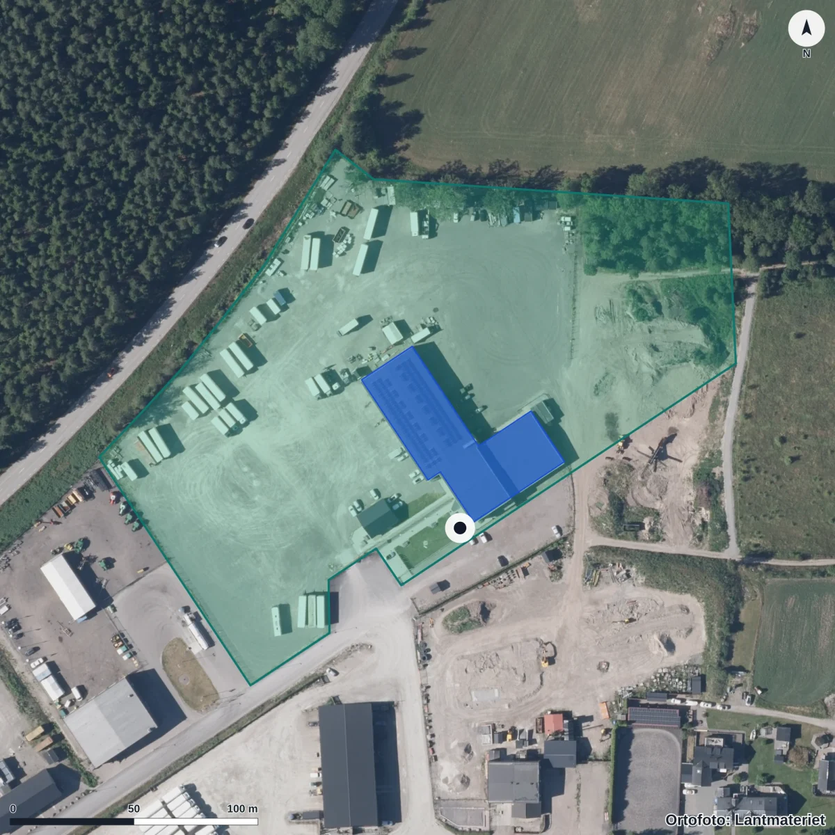 Flygbild över Växjö Fria Fordonsgymnasium, ortofoto från Lantmäteriet