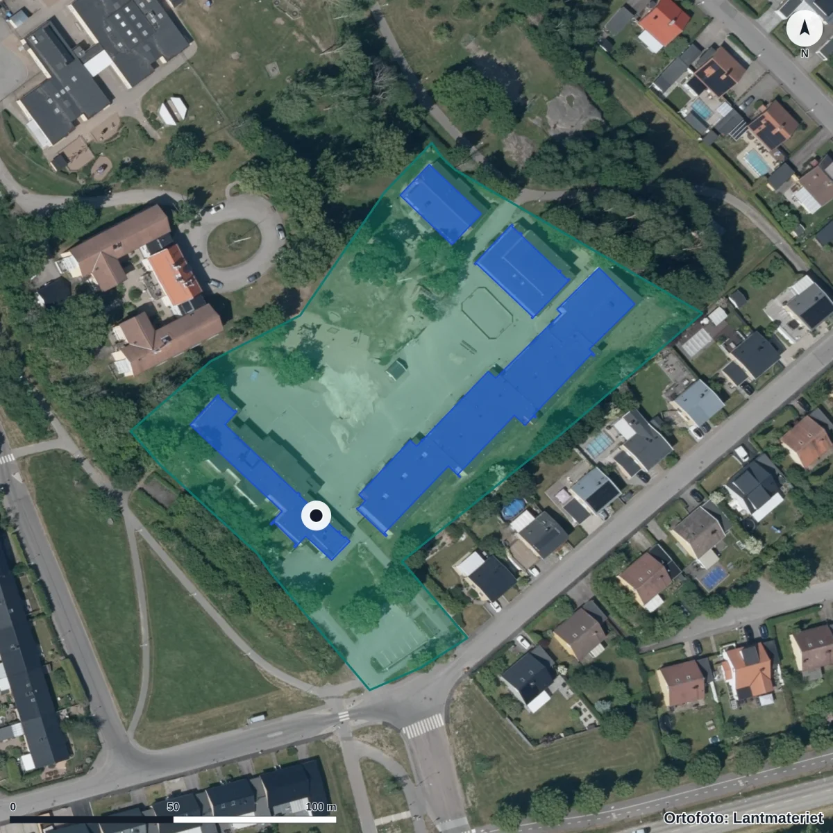 Flygbild över Stiftelsen Lillgårdsskolan i Linköping, ortofoto från Lantmäteriet