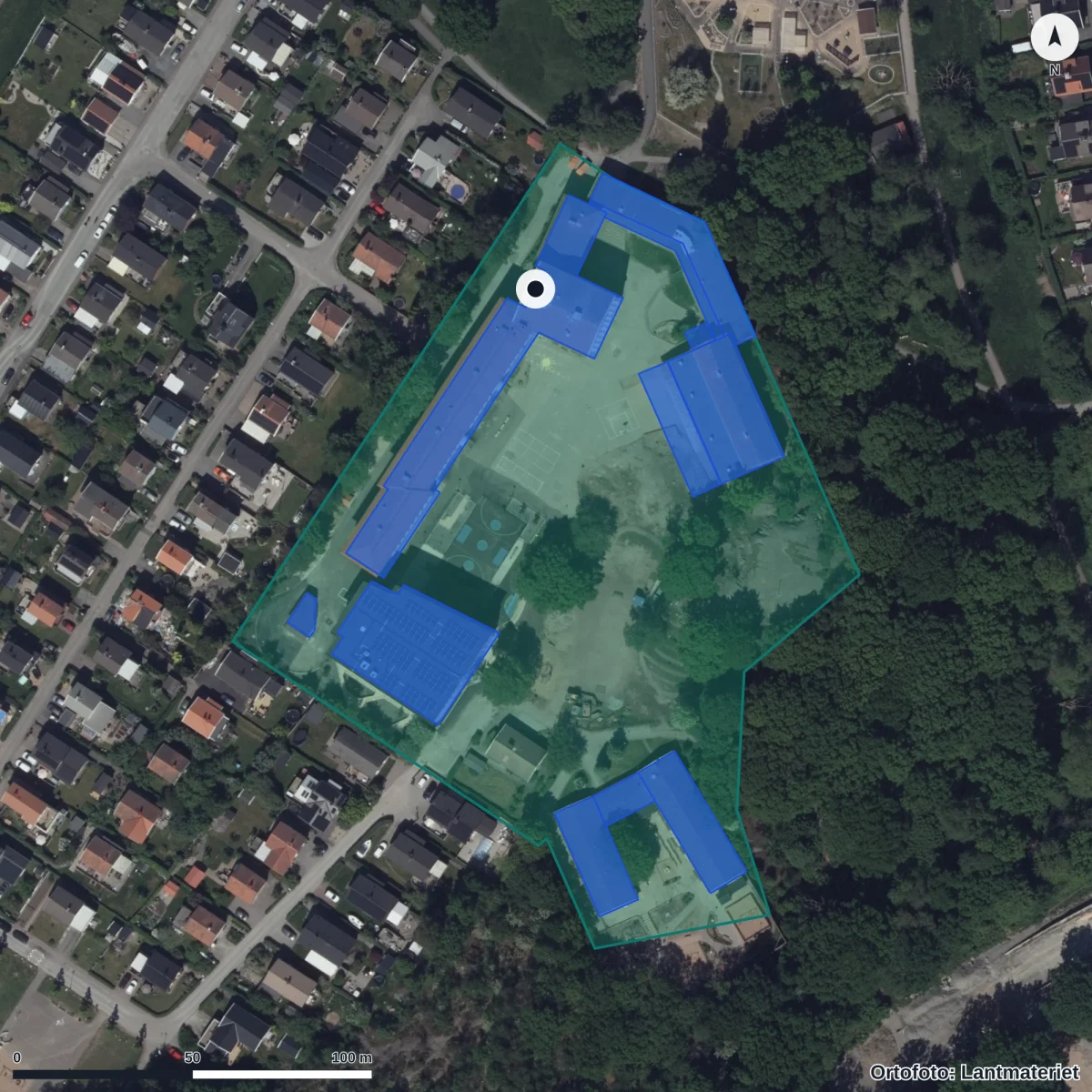 Aerial view of Bräckeskolan, orthophoto from Lantmäteriet
