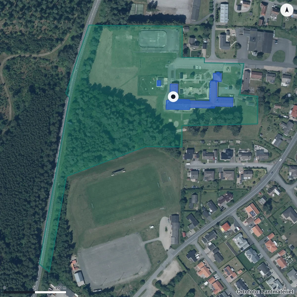 Flygbild över Brösarps skola, ortofoto från Lantmäteriet