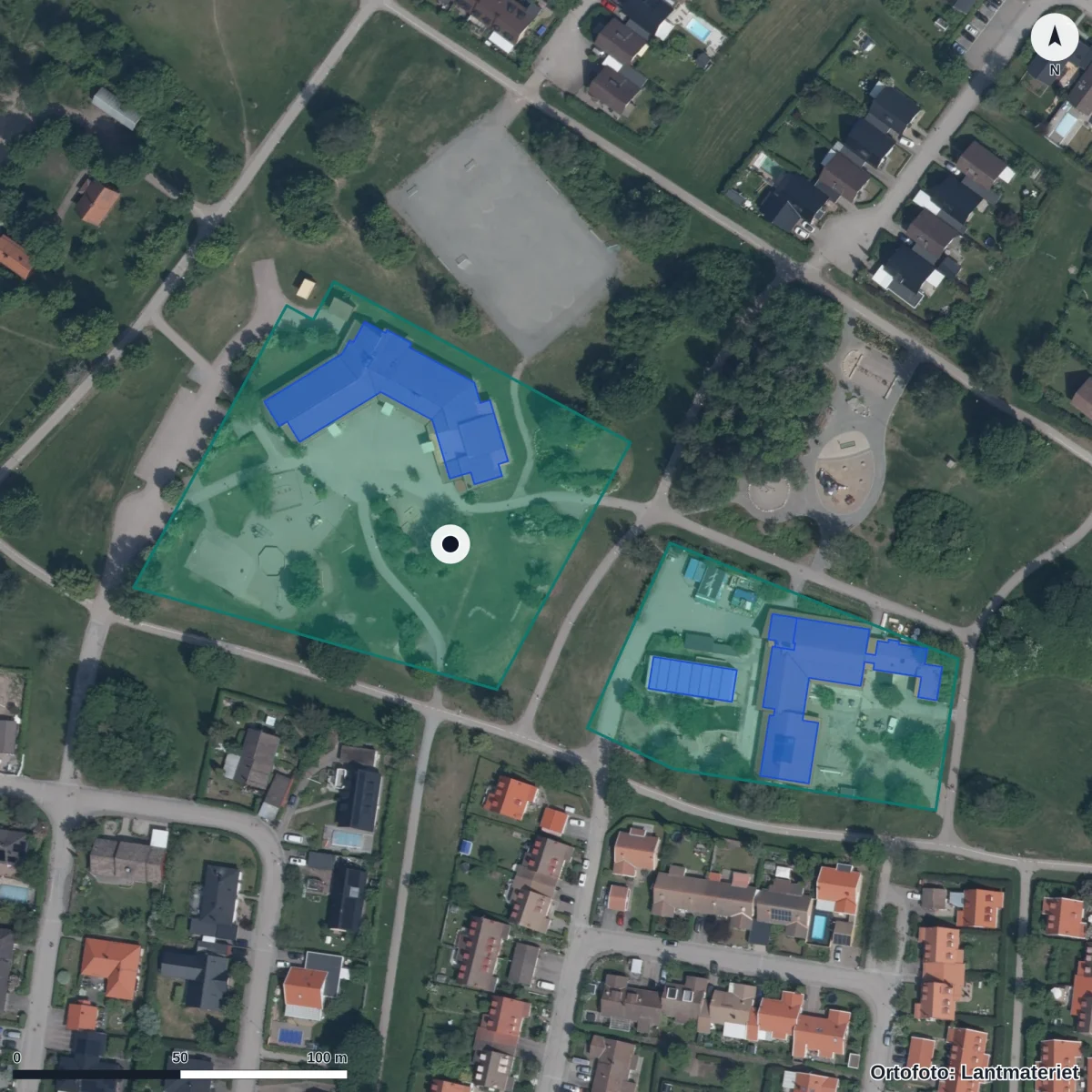 Flygbild över Nåntunaskolan, ortofoto från Lantmäteriet