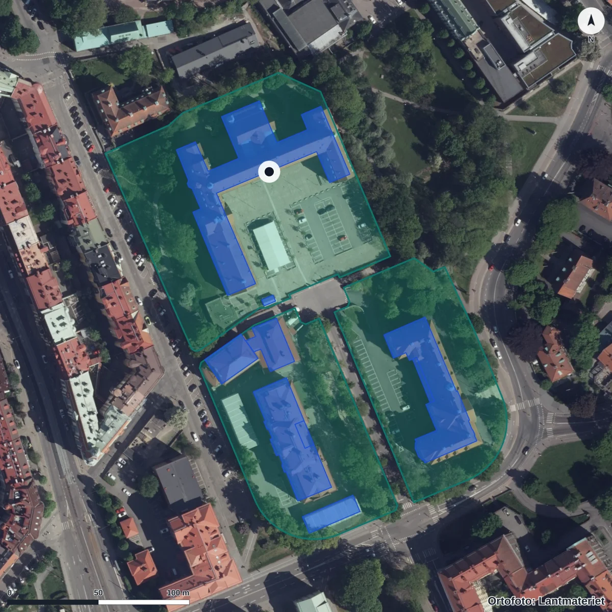 Flygbild över Hvitfeldtska gymnasiet, ortofoto från Lantmäteriet
