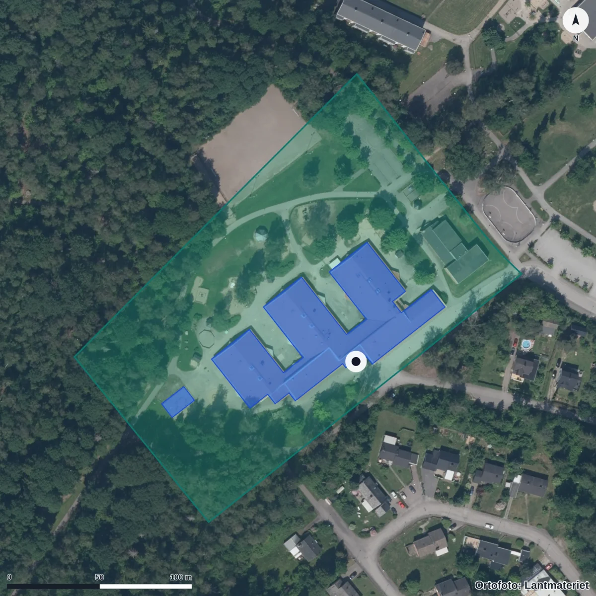 Flygbild över Stocksätterskolan, ortofoto från Lantmäteriet