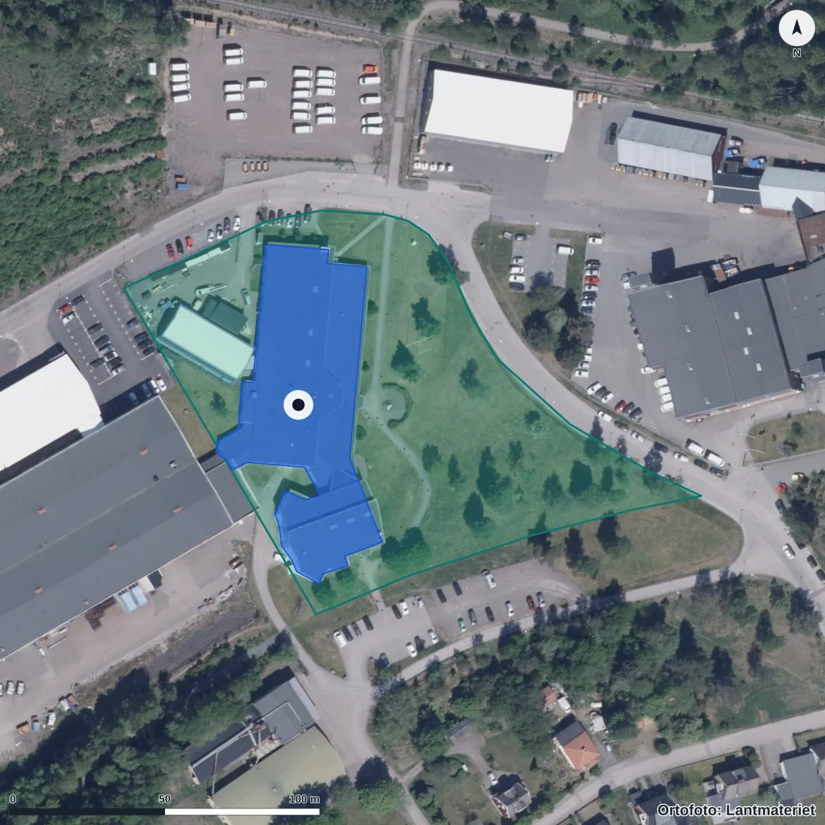 Flygbild över Uppvidinge gymnasieskola, ortofoto från Lantmäteriet