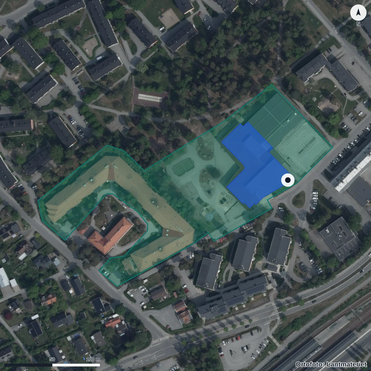 Flygbild över Åbyskolan, ortofoto från Lantmäteriet