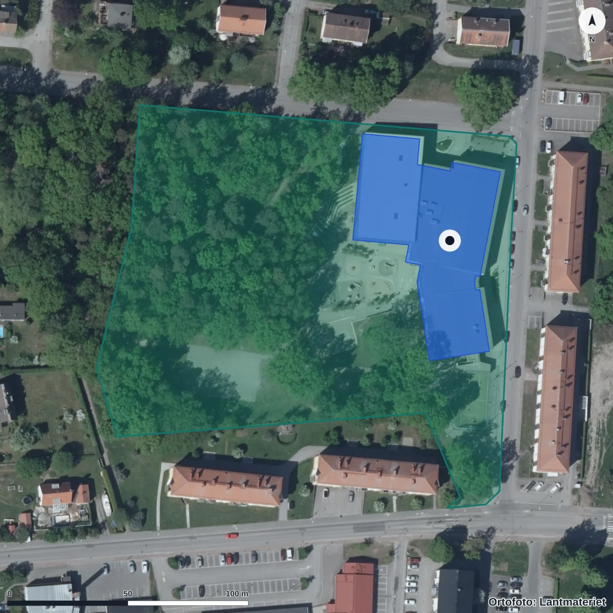 Flygbild över Unicaskolan, ortofoto från Lantmäteriet