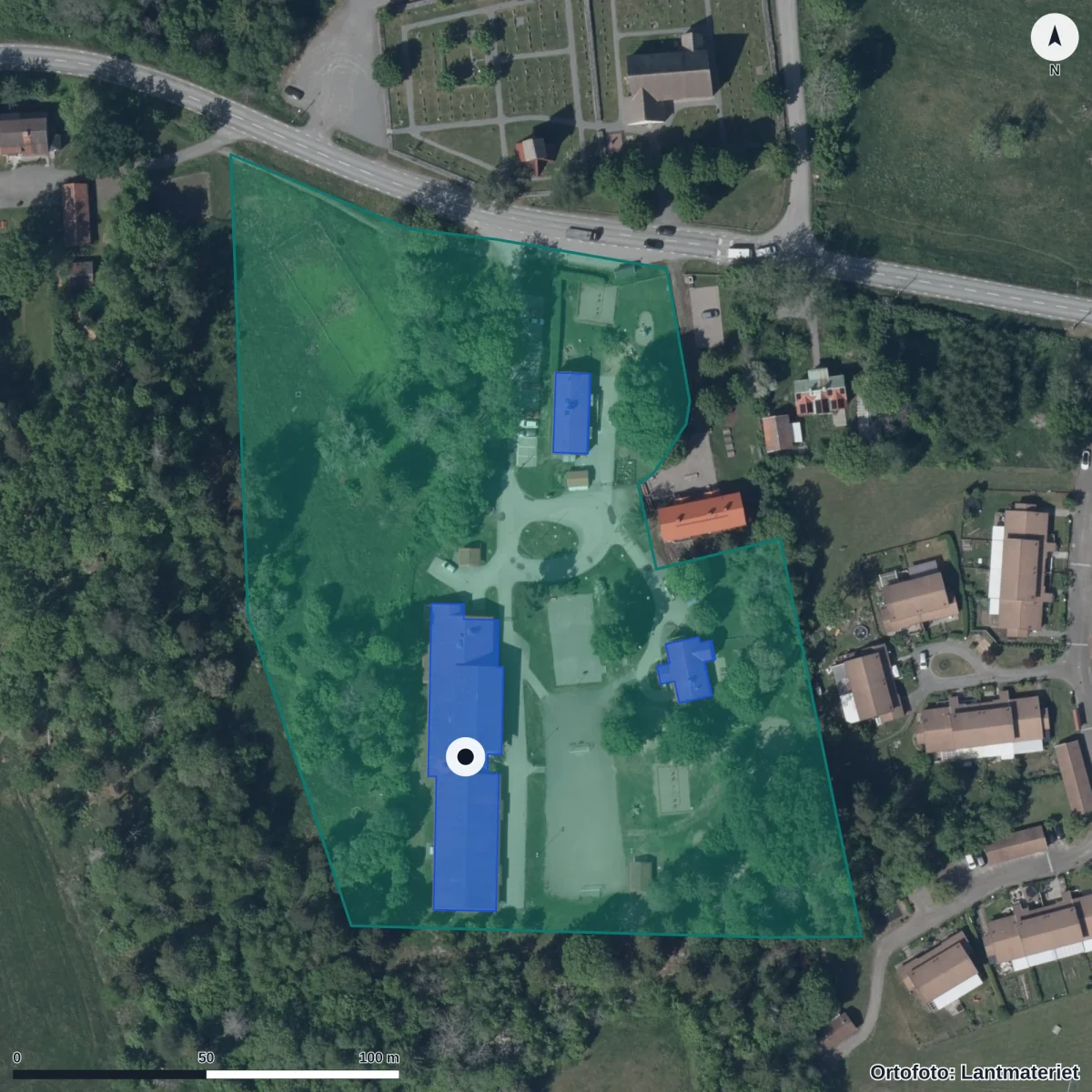 Flygbild över Riala skola, ortofoto från Lantmäteriet