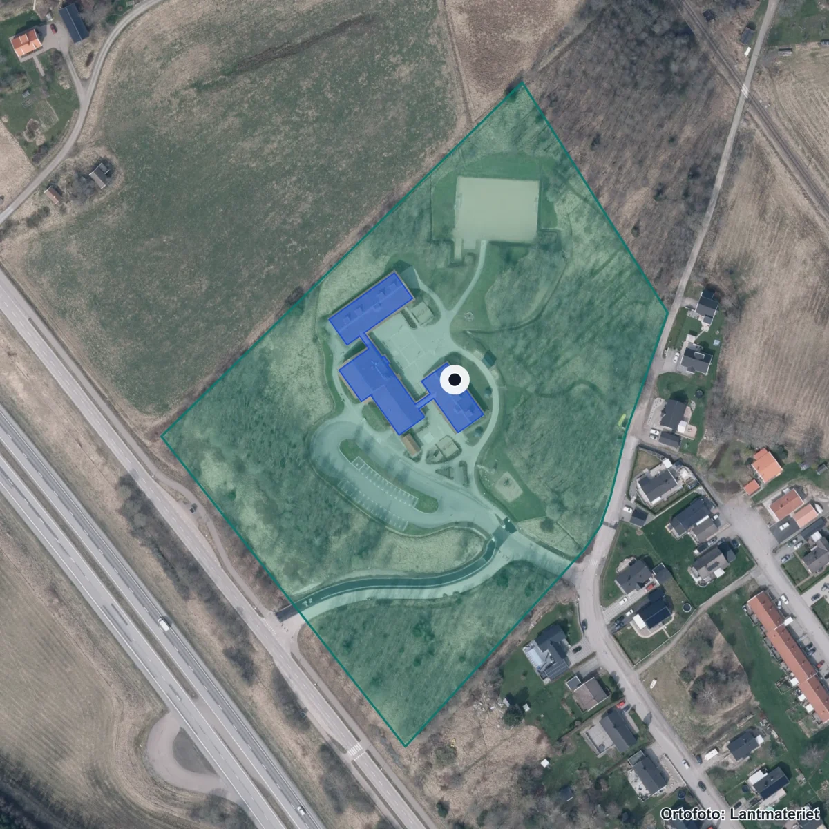 Aerial view of Hogstorps skola, orthophoto from Lantmäteriet
