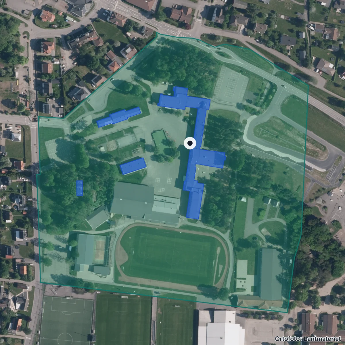 Flygbild över Nya Centralskolan, ortofoto från Lantmäteriet