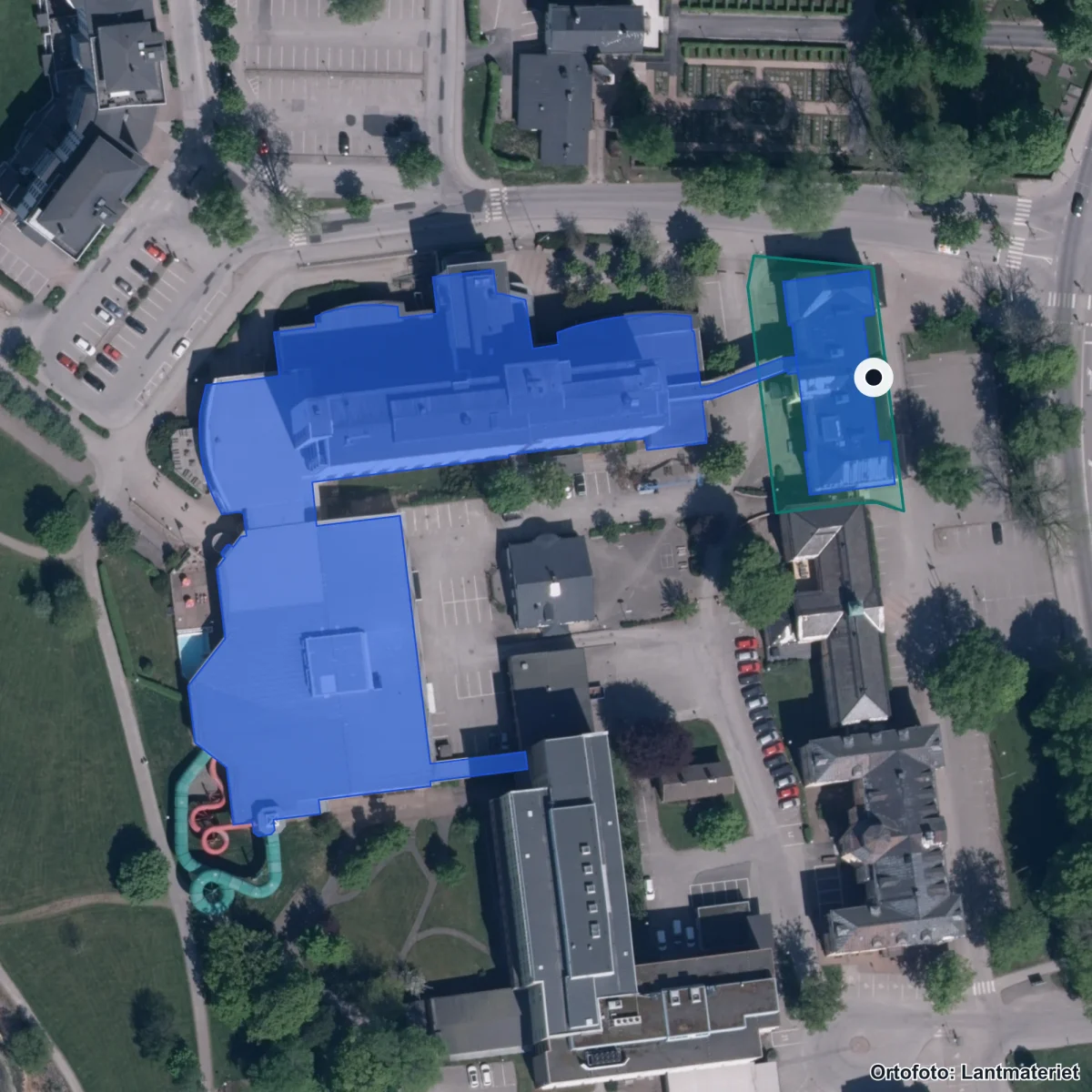 Aerial view of Vänerparkens skola, orthophoto from Lantmäteriet