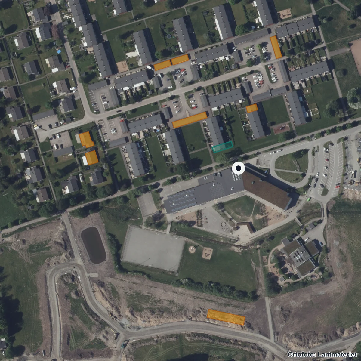 Aerial view of Ljungviksskolan, orthophoto from Lantmäteriet
