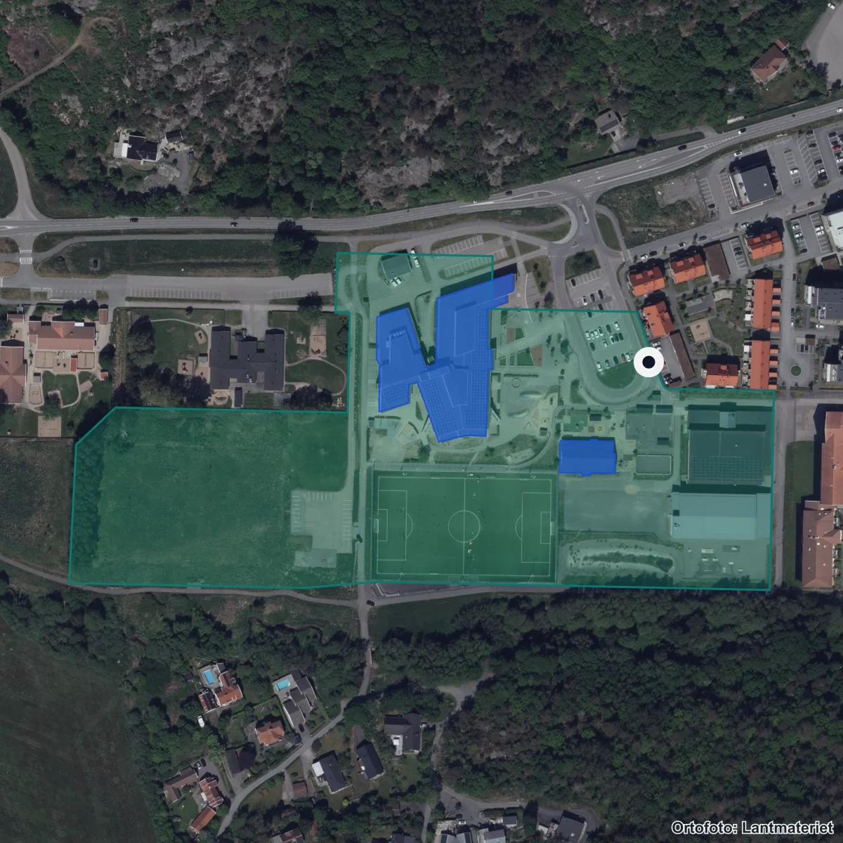 Aerial view of Särö skola, orthophoto from Lantmäteriet