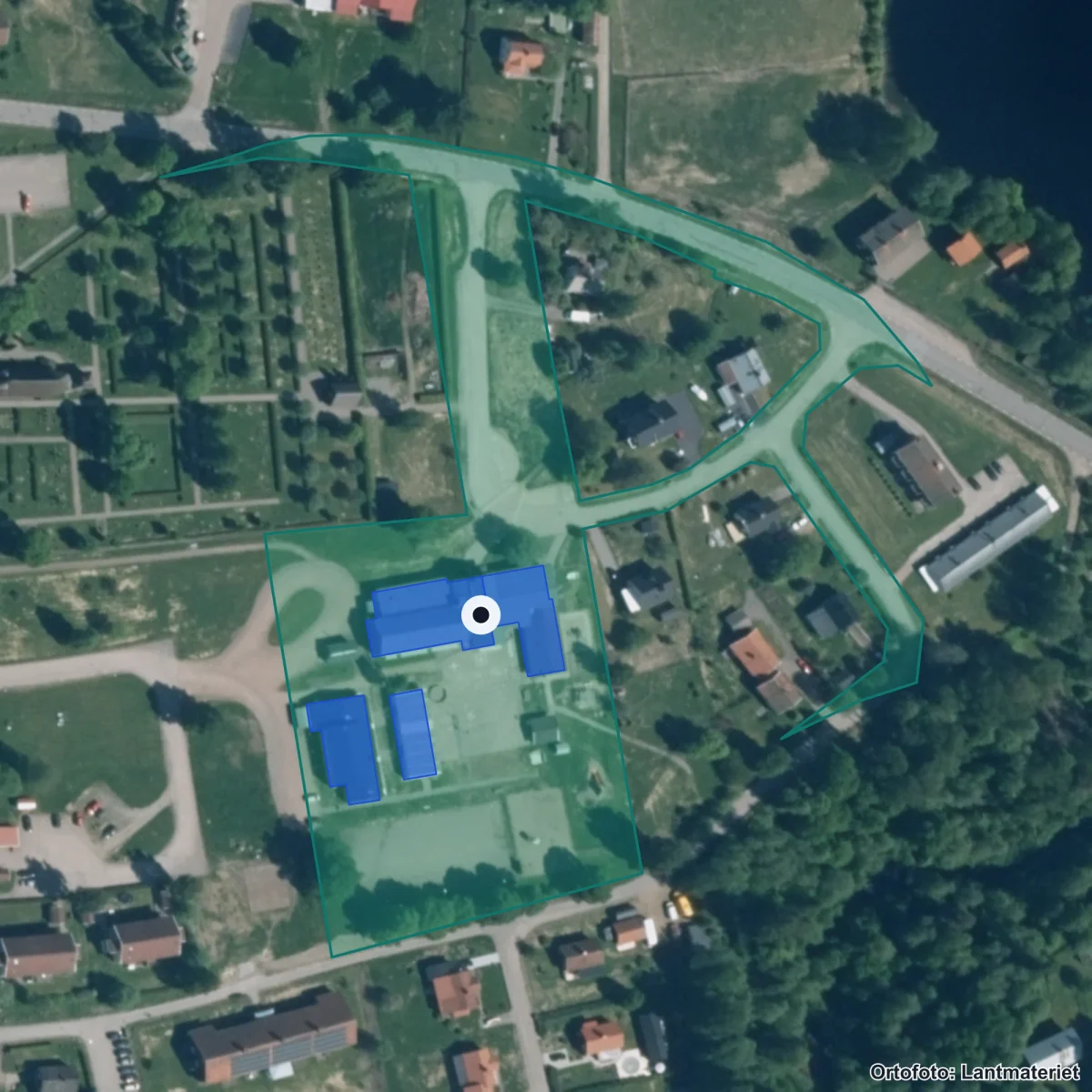 Flygbild över Älvstranden Bildningscentr, ortofoto från Lantmäteriet