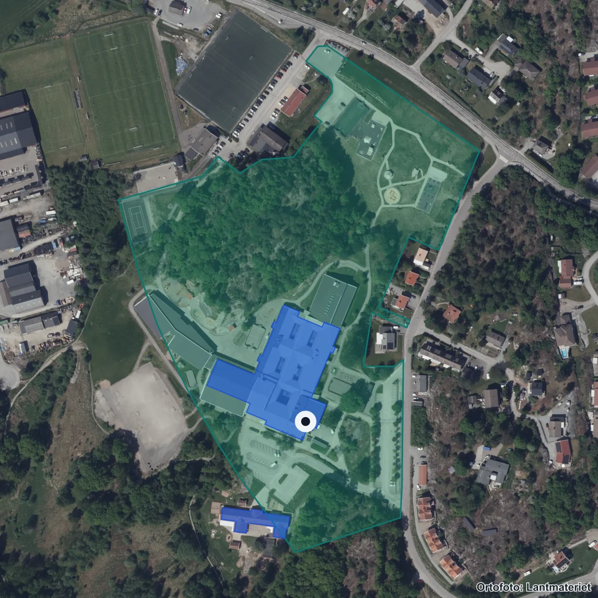 Aerial view of Ängås skola, orthophoto from Lantmäteriet