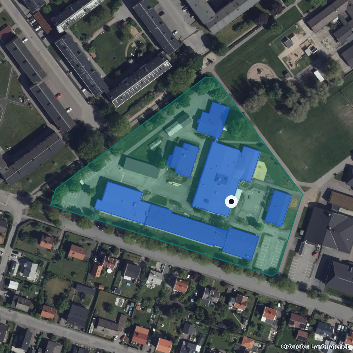 Flygbild över Solängsskolan resursskola, ortofoto från Lantmäteriet