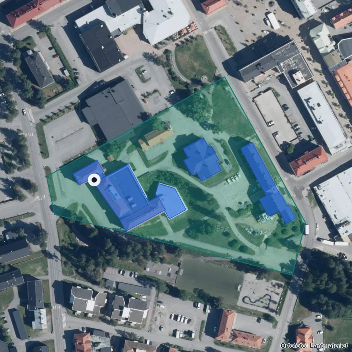 Aerial view of Finnbacksskolan, orthophoto from Lantmäteriet