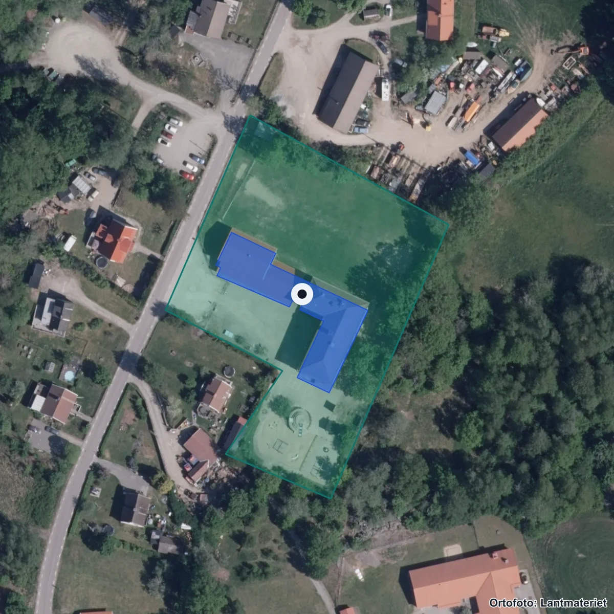 Aerial view of Kättilsmålaskolan, orthophoto from Lantmäteriet