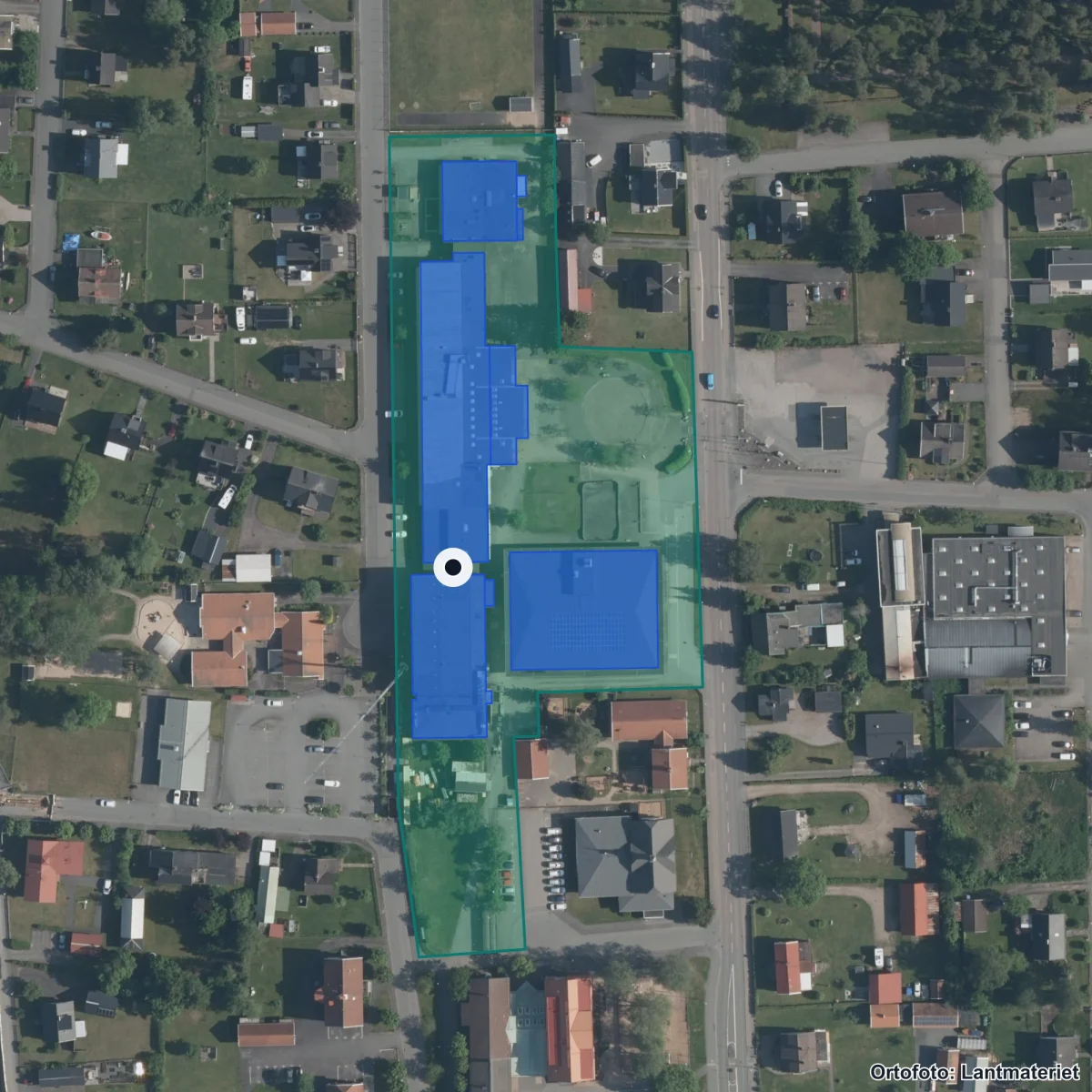 Aerial view of Fågelforsskolan, orthophoto from Lantmäteriet