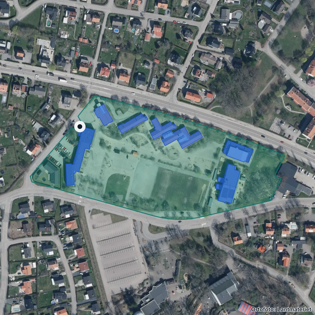 Aerial view of Lundbyskolan, orthophoto from Lantmäteriet
