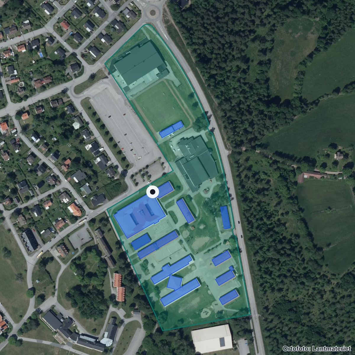 Flygbild över Vimarskolan, ortofoto från Lantmäteriet